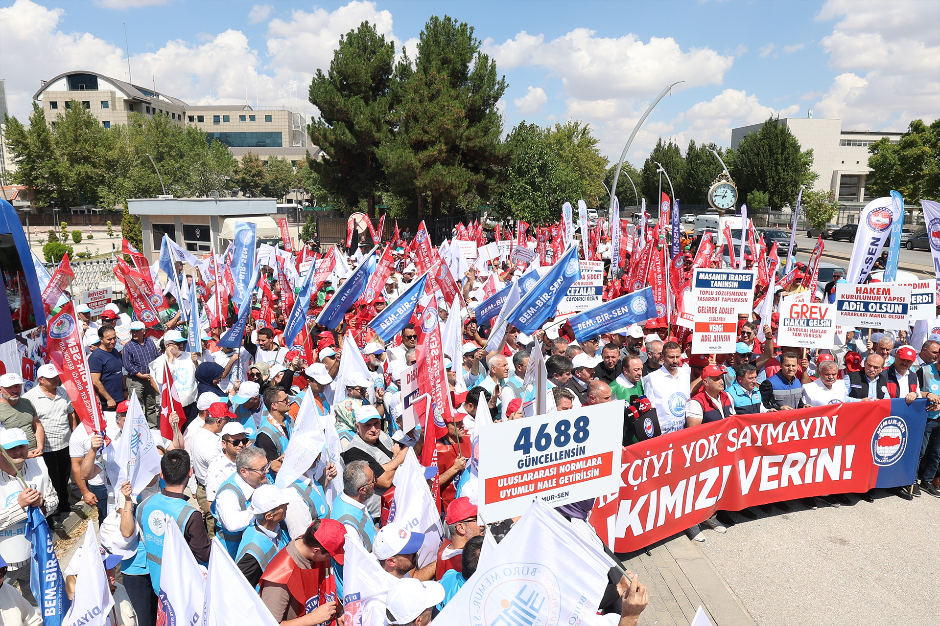 EmekçiyiYokSaymayınHakkımızıVerin (4)